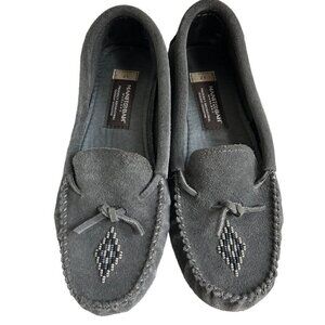 MANITOBAH MUKLUKS Beaded Canoe Suede Mukluk Moccasins Grey Suede L7